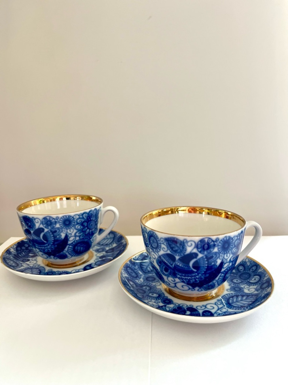 VINTAGE USSR LOMONOSOV PORCELAIN RUSSIAN BLUE TEA COFFEE CUPS and SAUCERS